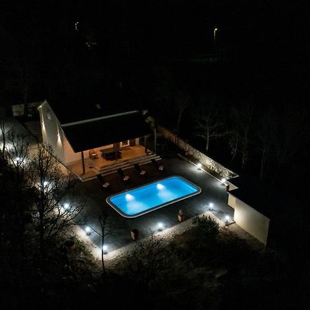 Zen Promona Villa Puljane ภายนอก รูปภาพ