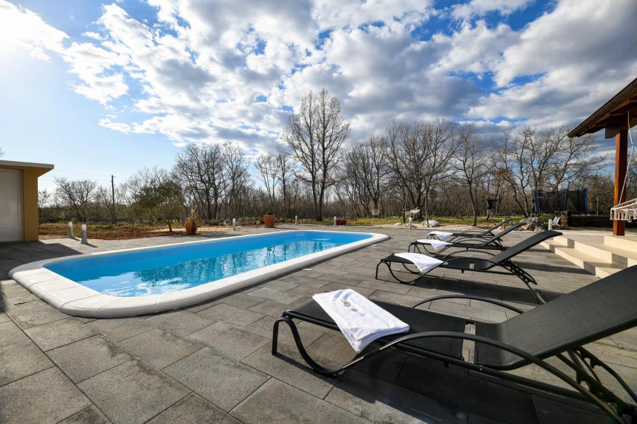Zen Promona Villa Puljane ภายนอก รูปภาพ