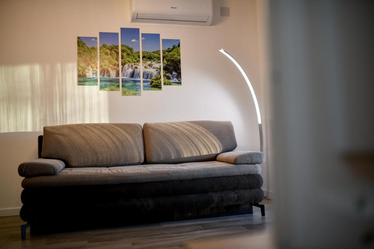 Zen Promona Villa Puljane ภายนอก รูปภาพ