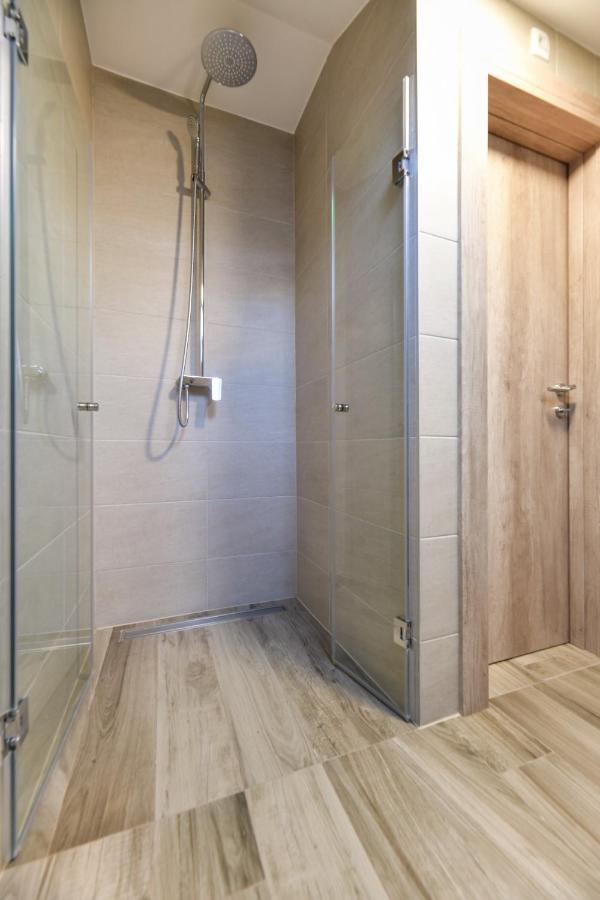 Zen Promona Villa Puljane ภายนอก รูปภาพ